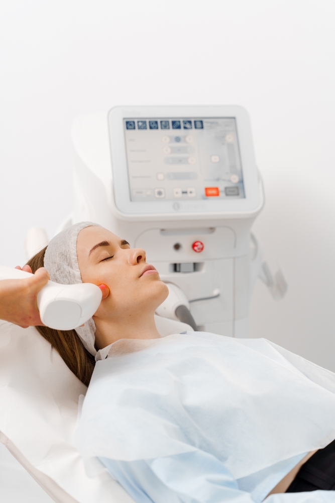 Ipl,Laser,Treatment,Of,Rosacea,By,Dermatologist.,Painless,Rosacea,Treatment